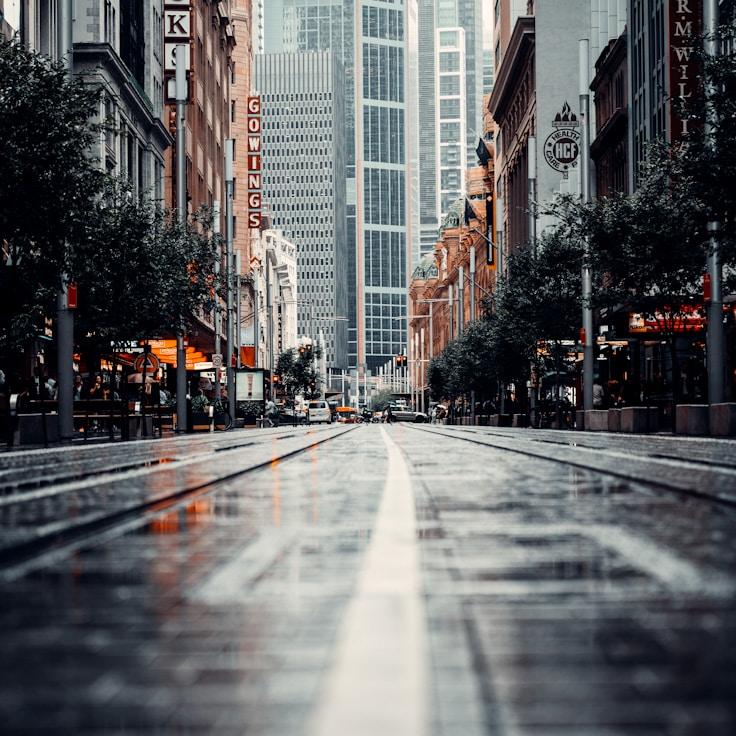 Family routine and school logistics in Florence